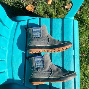 Keen Elsa II Waterproof Chelsea Boots Size 7.5